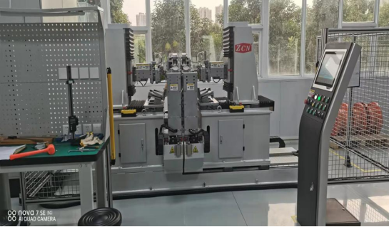 ZCN091EG-1500全自動(dòng)數(shù)控四臂定子線(xiàn)圈伺服漲型機(jī)